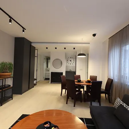 Modern In The Heart Of * Belgrad
